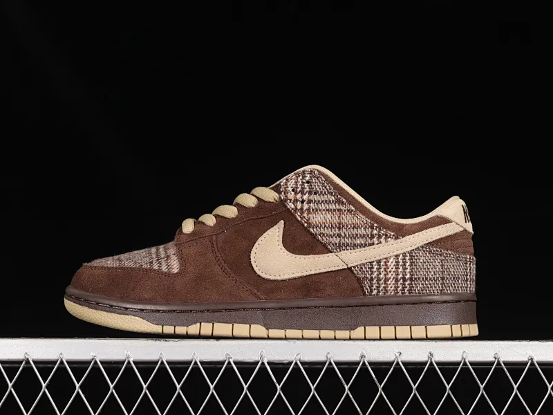 All Categories Nk SB Dunk Series Nk SB Dunk Low Low-top sneakers F version Nk SB Dunk Low Brown plaid SB smashed backboard fashion casual sneakers 304292-223